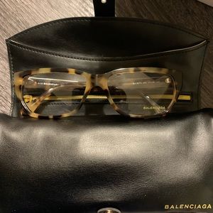 Balenciaga Glasses ❤️